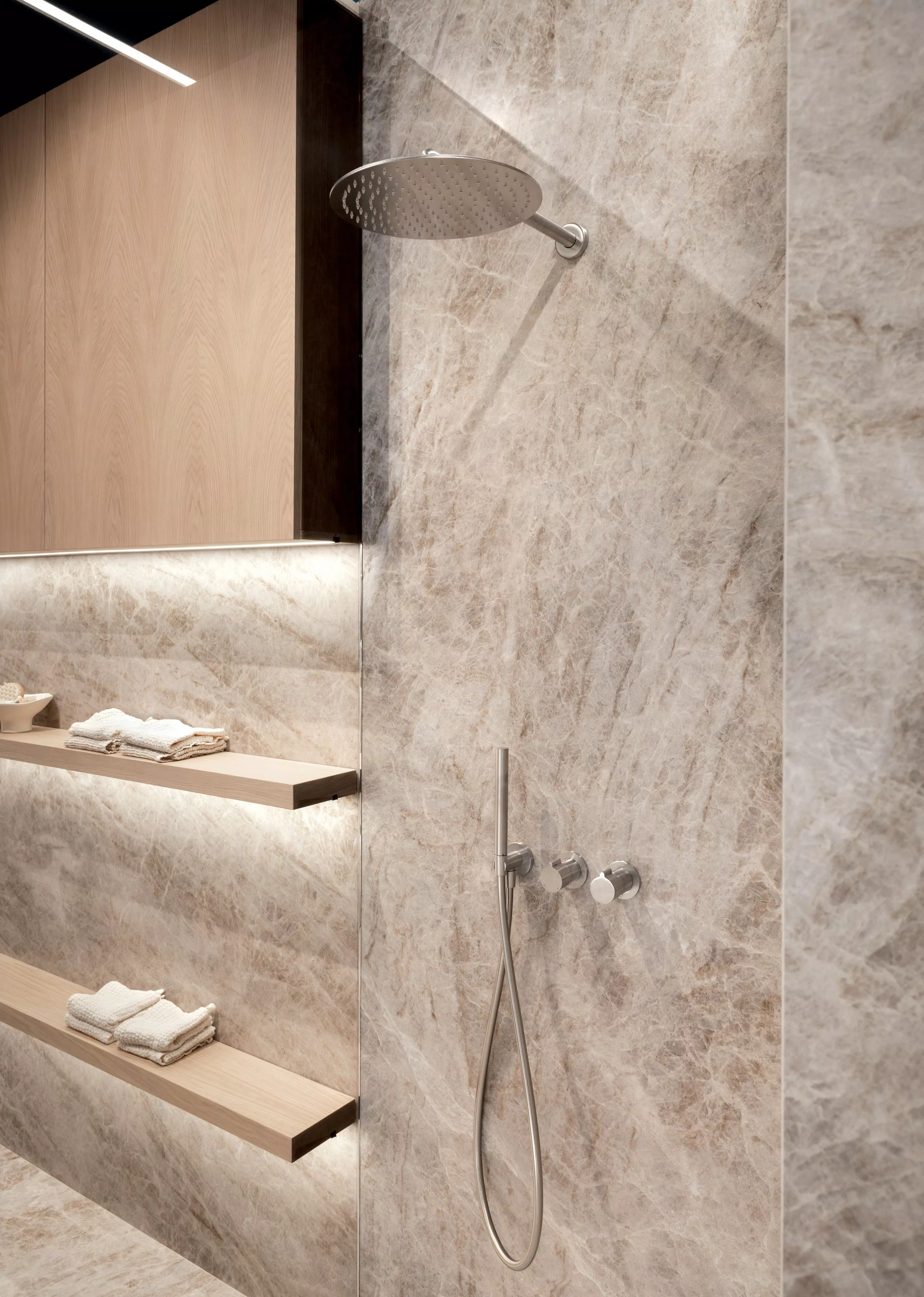 Florim Iconic Life Opal Yamuna Glossy 120x120x0,6 cm Feinsteinzeug Magnum 