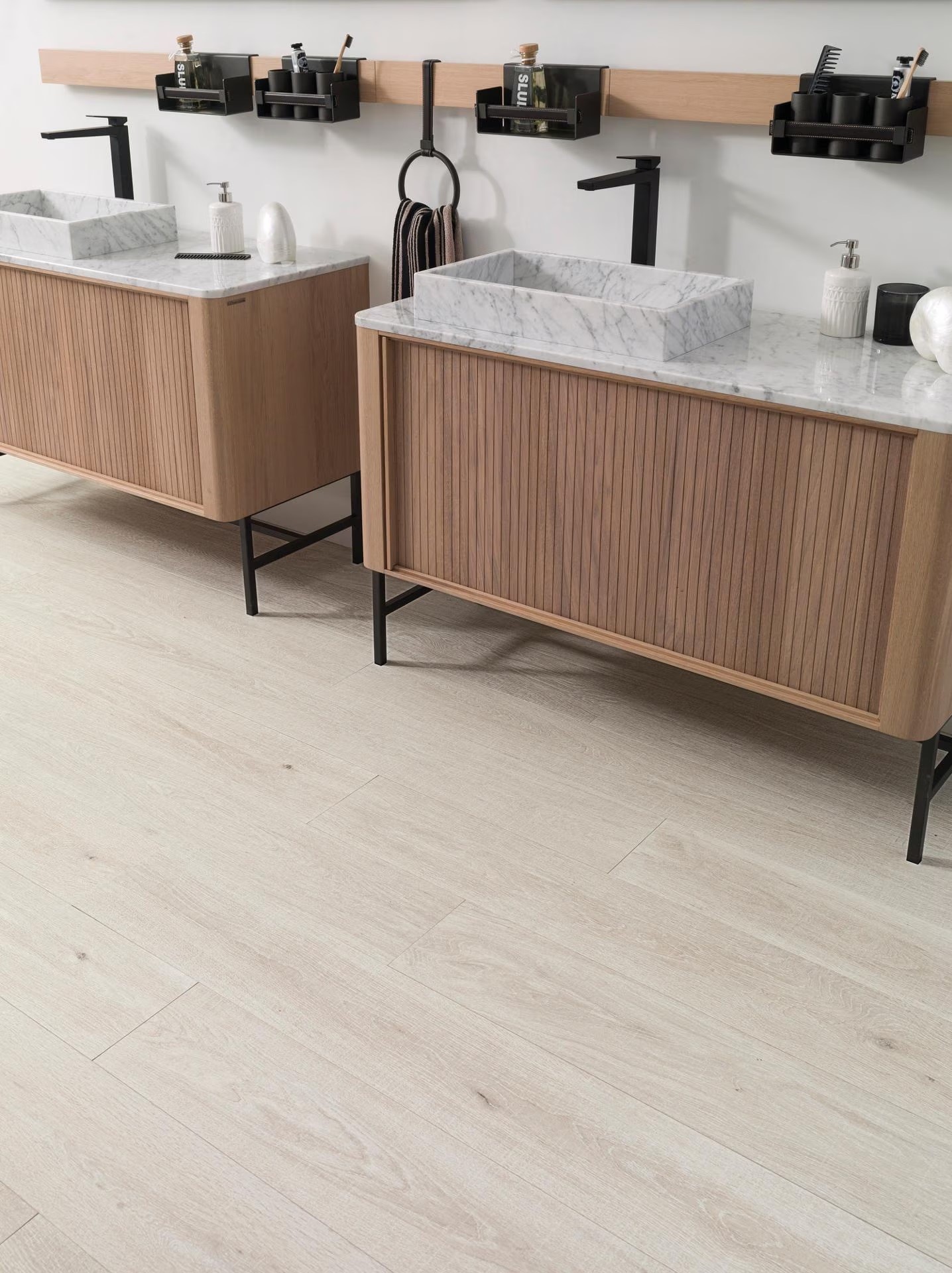 Porcelanosa Devon Bone 29,4x180 cm Feinsteinzeug Holzoptik