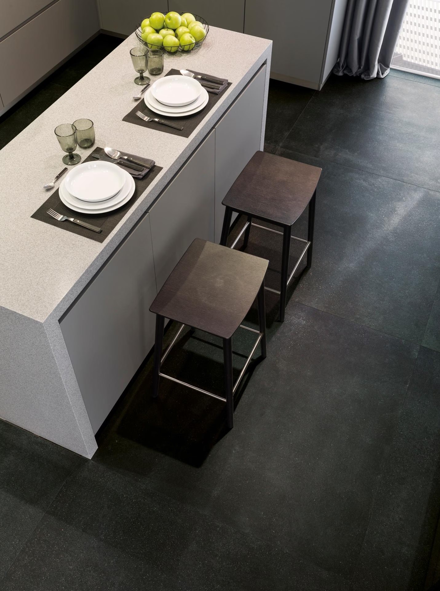 Porcelanosa Bottega Antracita 80x80 cm Feinsteinzeug R9