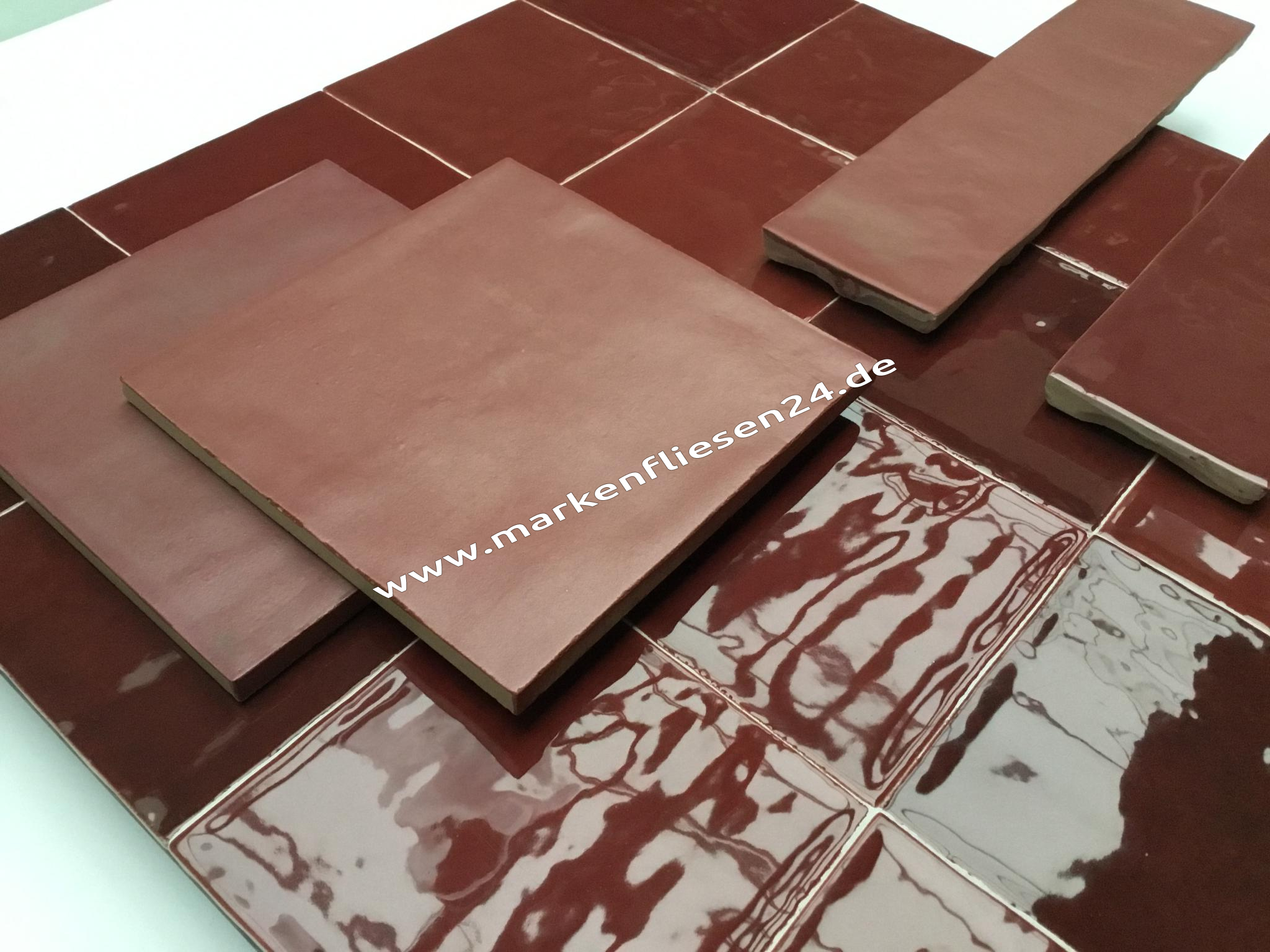 Revoir Paris Atelier Wall & Floor 14x14 cm bordeaux mat