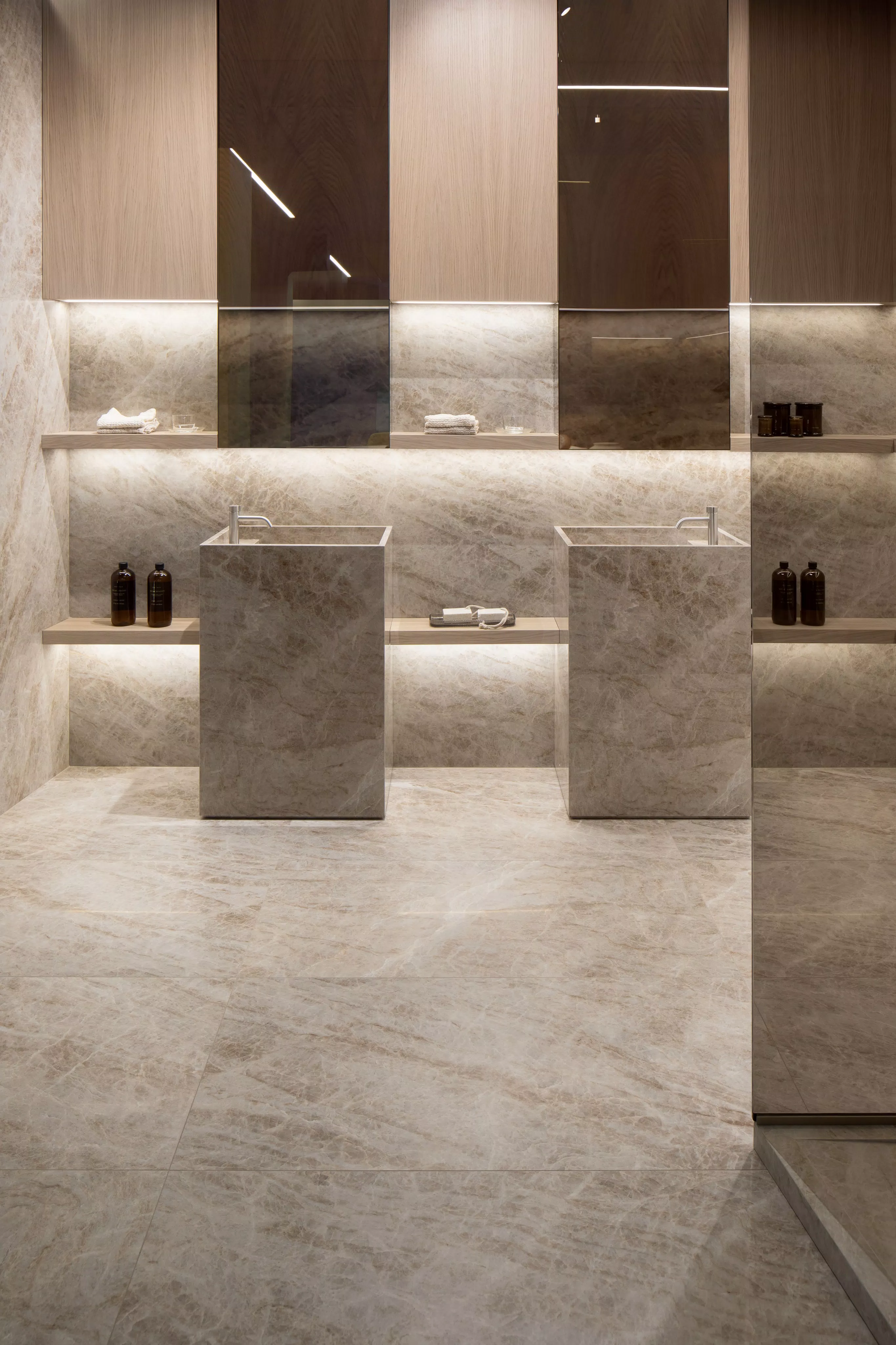 Florim Iconic Life Opal Yamuna Glossy 120x120x0,6 cm Feinsteinzeug Magnum 