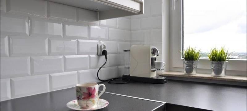 Vives Mugat blanco Wandfliese 10x20 cm weiß glänzend mit Facette