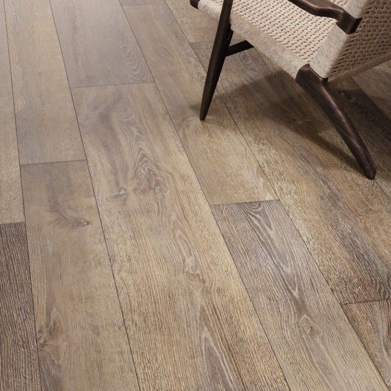 Porcelanosa Bruselas Walnut 23x150 cm Feinsteinzeug Holzoptik        