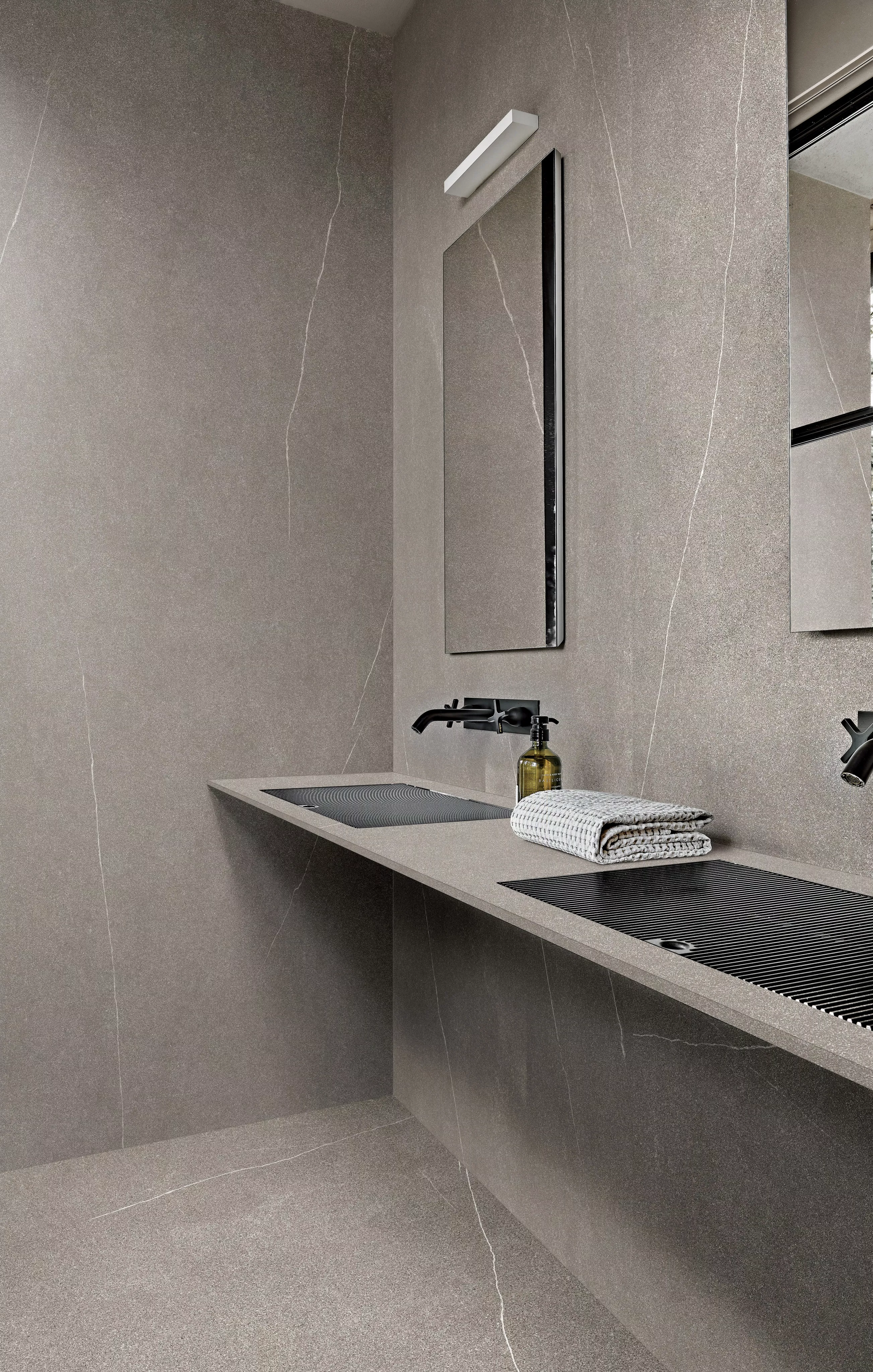 Florim Coretech Brushed Light Matte Leather 60X120x0,9 cm Feinsteinzeug R10