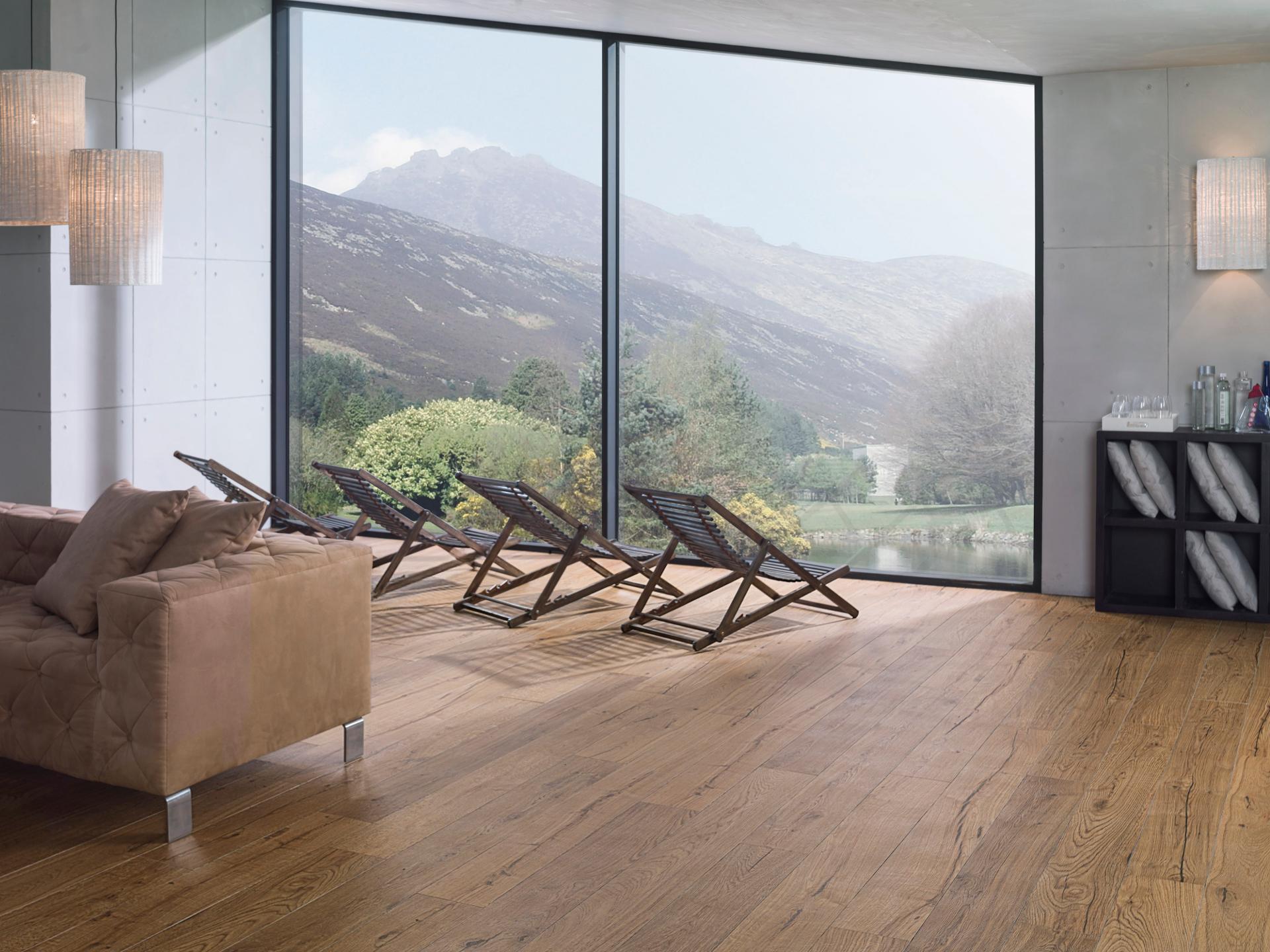 Porcelanosa Delaware Nogal 19,3x180 cm Feinsteinzeug Holzoptik