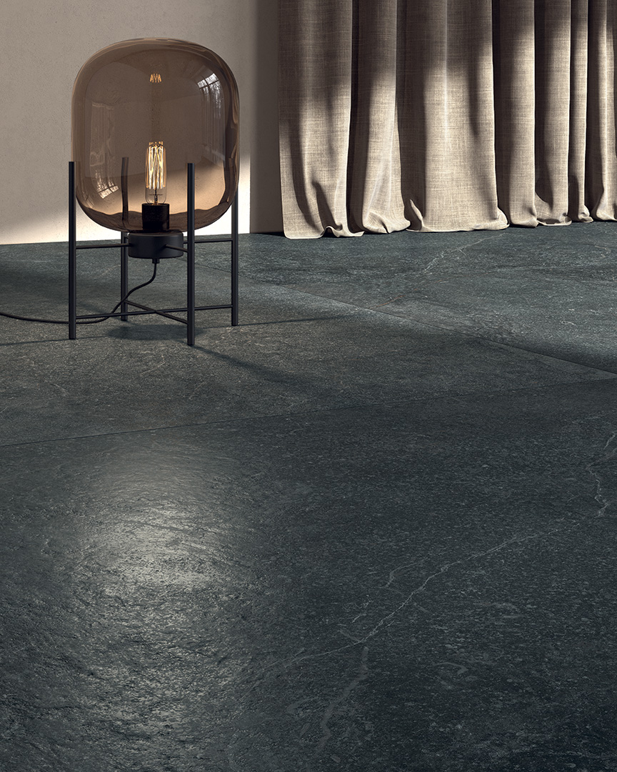 Castelvetro Pietra Antica Black 100x100 cm Naturale R10B Feinsteinzeug        